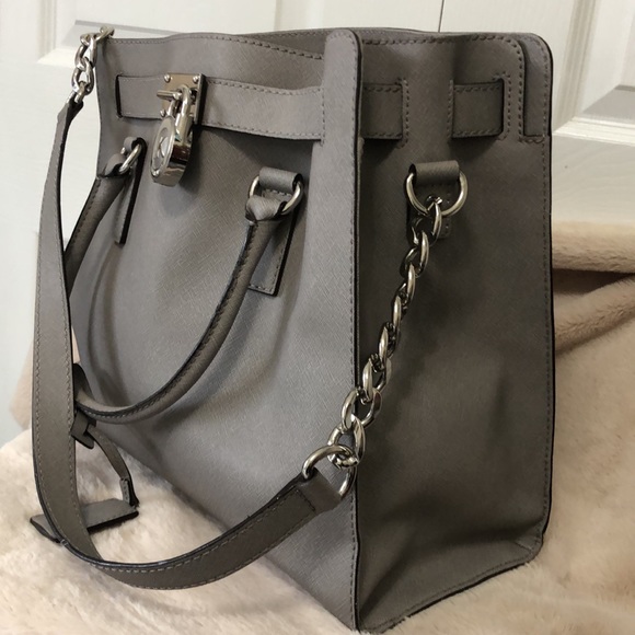 Michael Kors Large Pearl Grey Hamilton Satchel - Picture 12 of 13